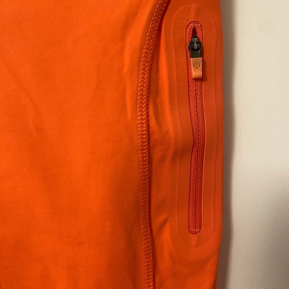Lululemon orange crop pant with four pockets - Picture 2 of 4